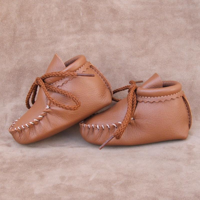 Saddle Infant Booties