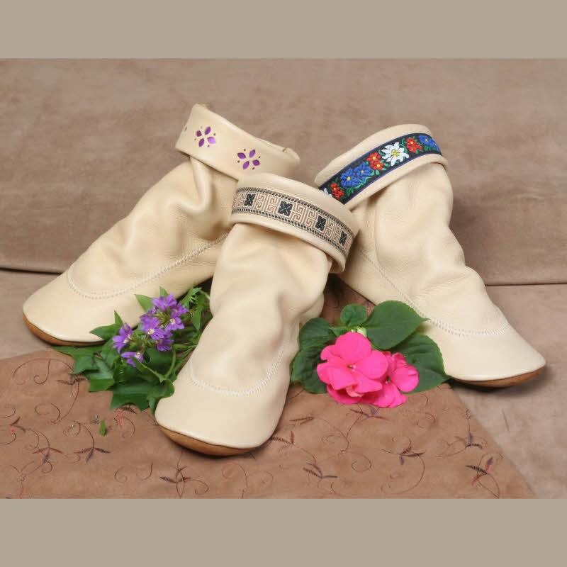 Creme Deerskin (Flower Petal, Tan Aztec Braid, Flower Garden Braid)